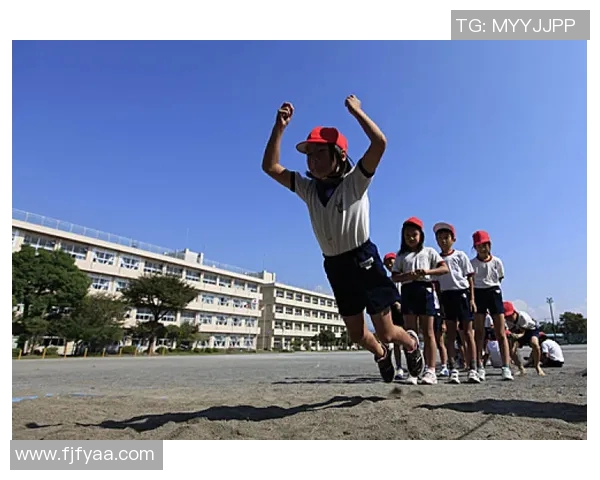 南京滑板队的成长之路：攀岩联赛中的拼搏与梦想