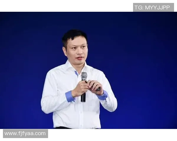 与陈磊深入对话探讨他精彩的攀岩生涯与未来展望 与陈磊深入对话探讨他精彩的攀岩生涯与未来展望