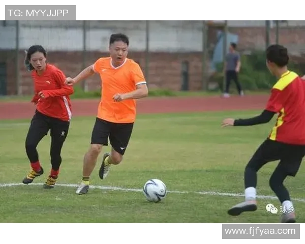 专访黄敏:探寻足球背后的成功秘诀与发展之路 专访黄敏:探寻足球背后的成功秘诀与发展之路